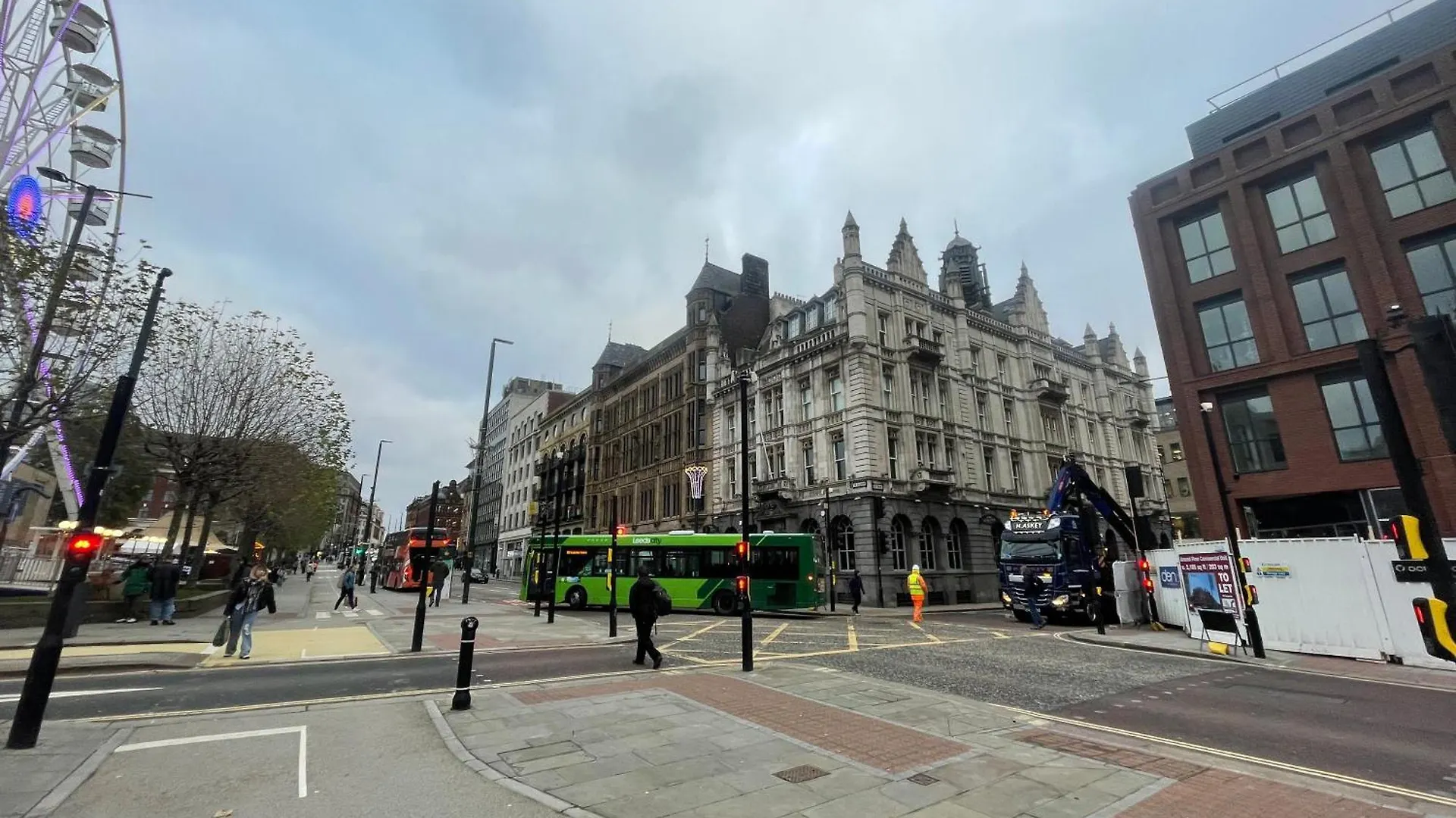 Luxury Mezzanine Apartment In Central Leeds