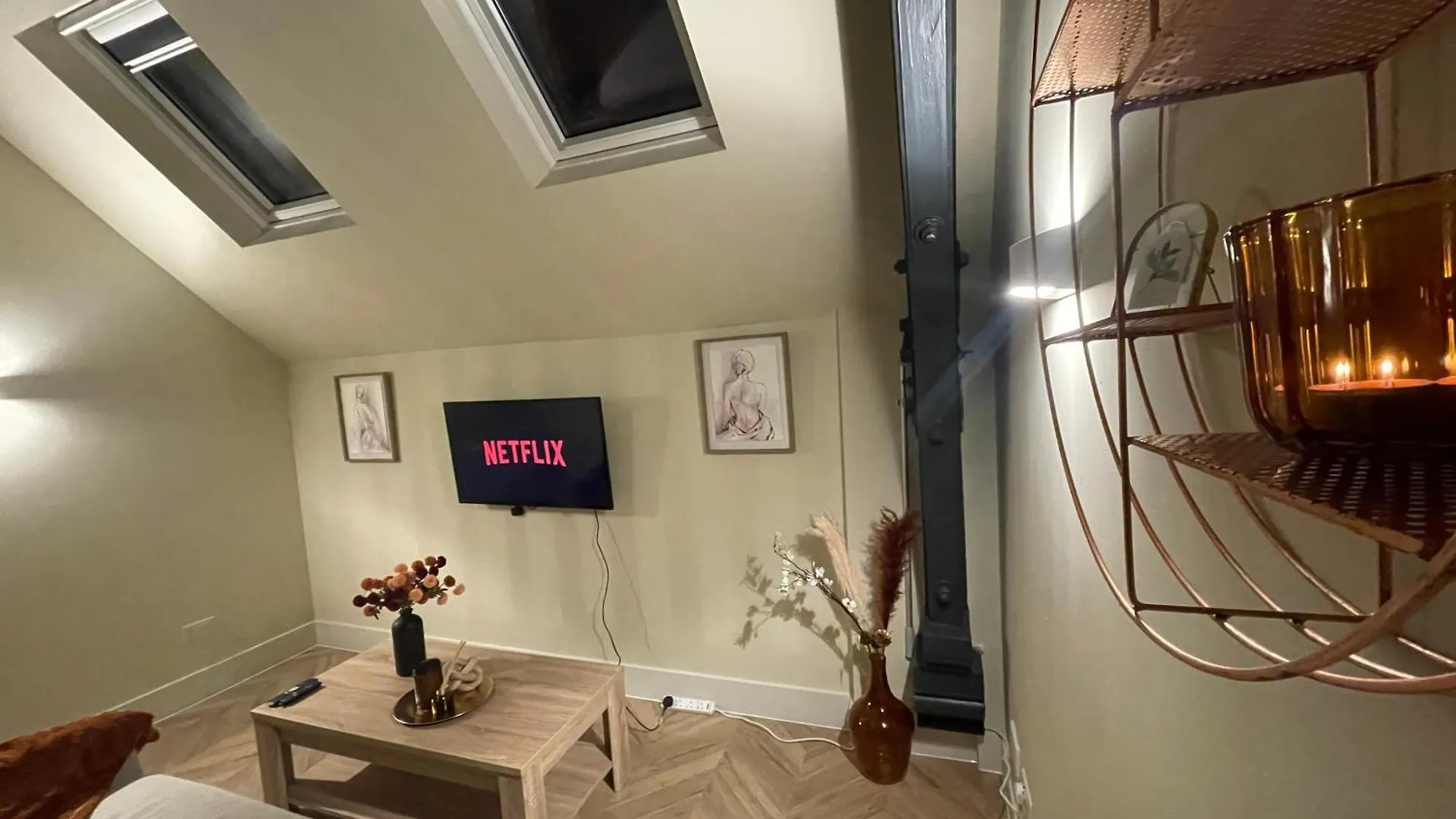 Luxury Mezzanine Apartment In Central Leeds