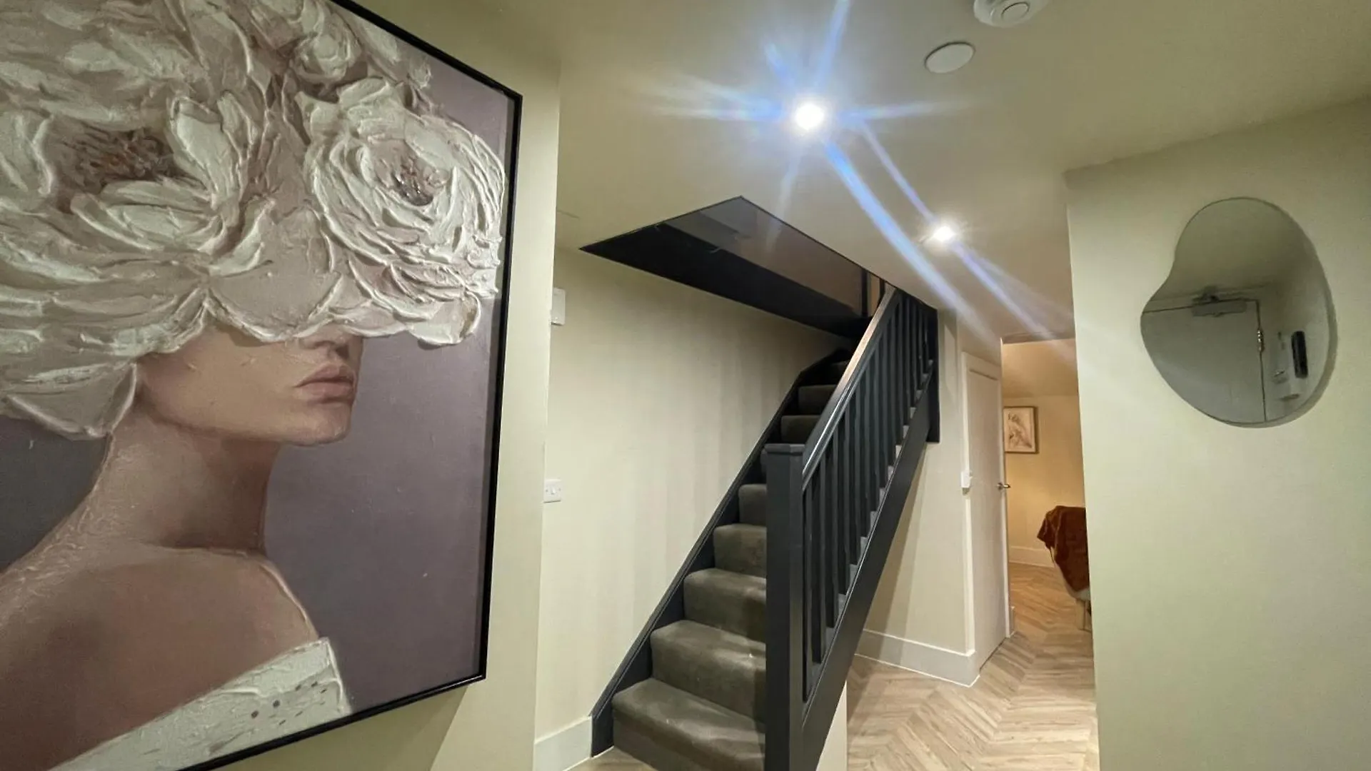 Luxury Mezzanine Apartment In Central Leeds